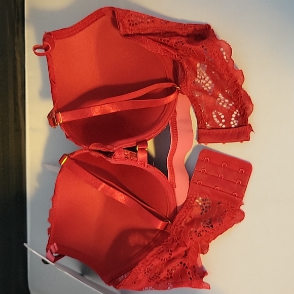 NWT Daisy Fuentes Red Lace Push-up Bra Size 36C - Picture 6 of 6